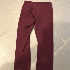 Lululemon 3/4 length leggings(Sz2)